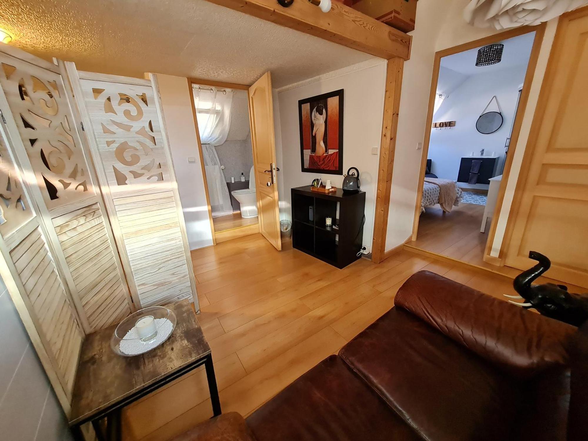 Chez Malia Bed & Breakfast Saint-Nicolas-des-Motets Ngoại thất bức ảnh